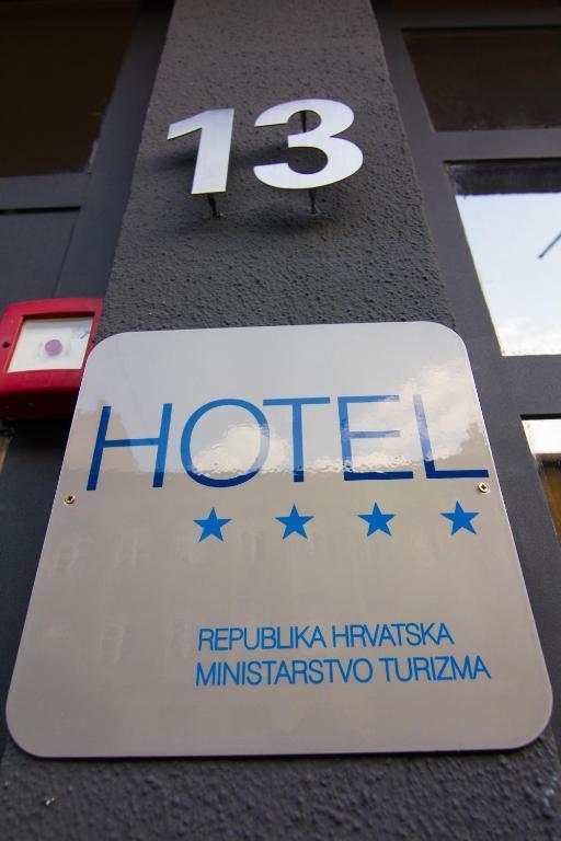 Garden Hotel Zagreb Exterior photo