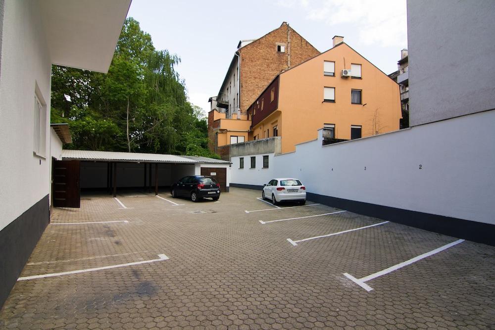 Garden Hotel Zagreb Exterior photo